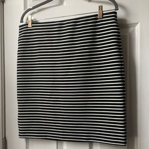 Loft NWOT Pencil Bodycon Striped Skirt
